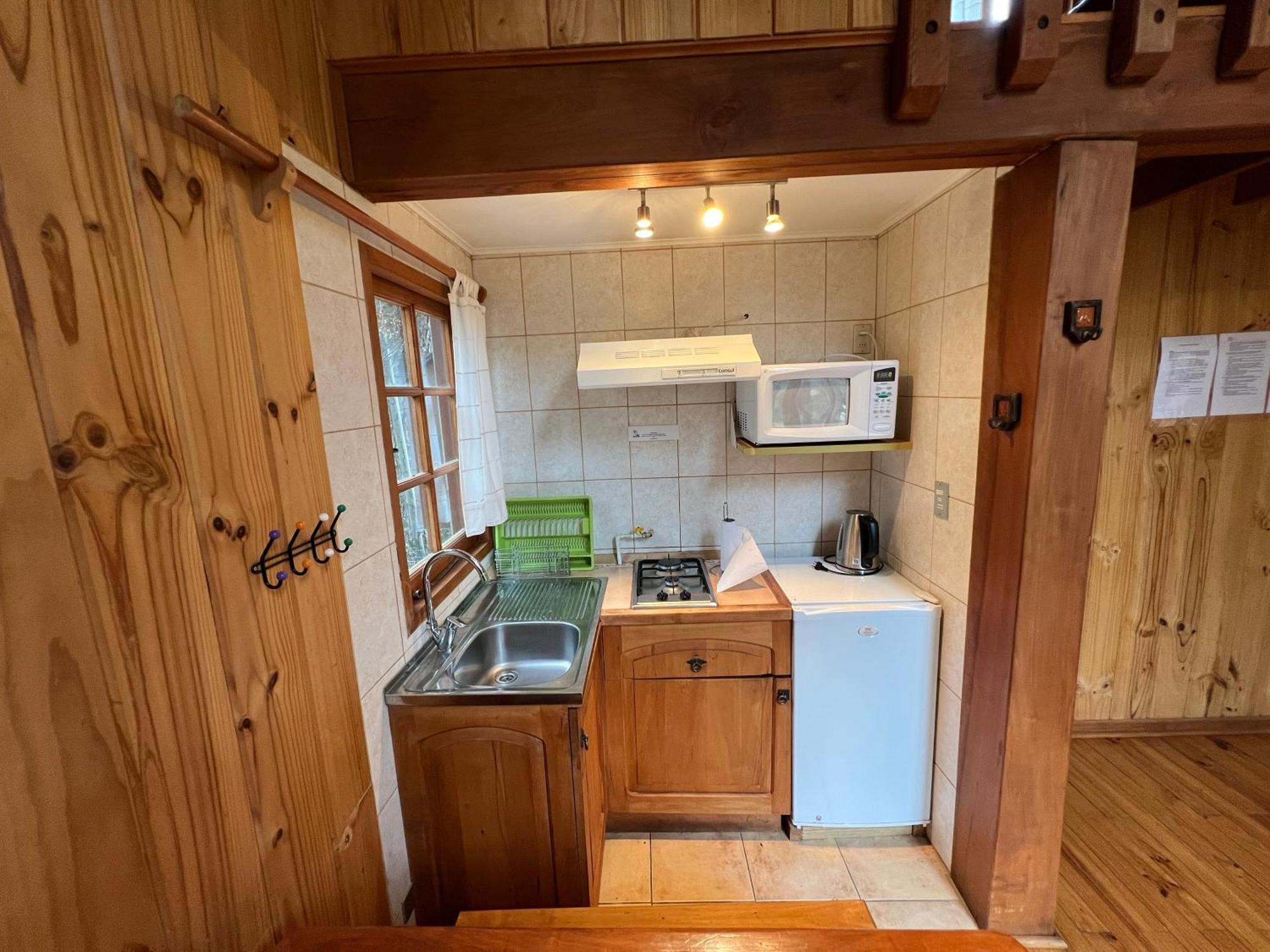 Green Baker Lodge Puerto Bertrand Екстер'єр фото